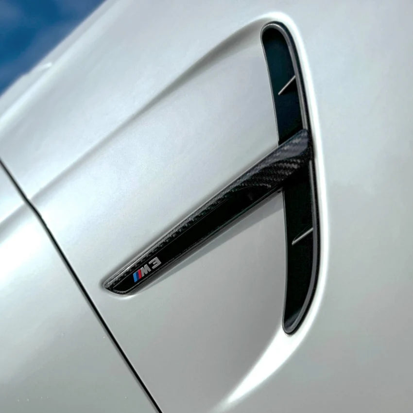 BMW M3 F80 / M4 F82 F83 Carbone Garniture de prise d’air d’aile latérale (2014-2019)