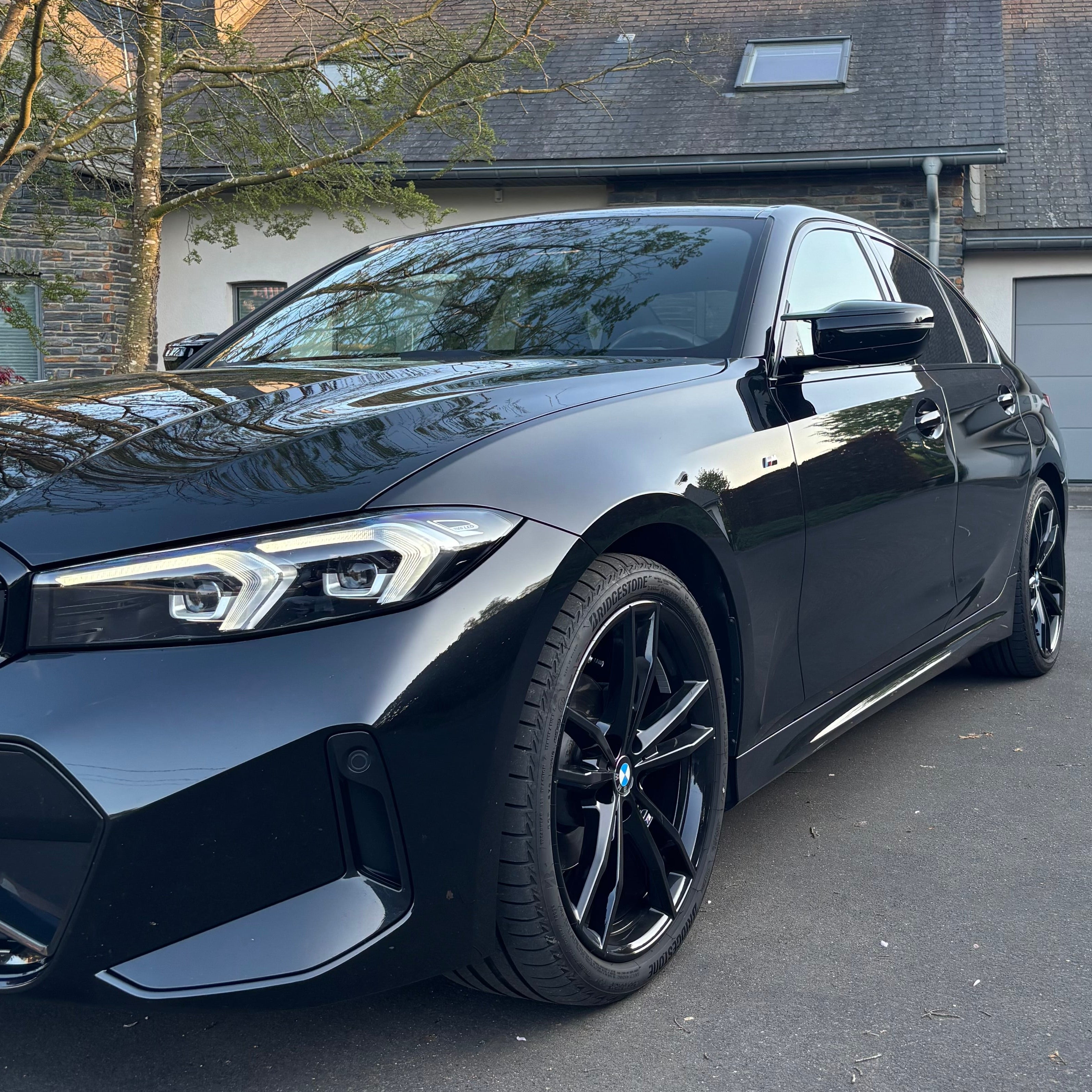 BMW 2er, 3er, 4er, 5er G42, G20, G22, G26, G30 Hochglanz schwarze M-Stil Spiegelkappen (2017+)