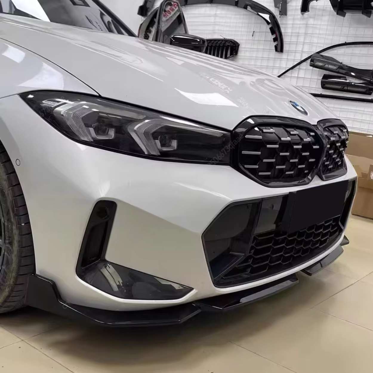 BMW Série 3 G20/G21 LCI M-Sport Style MP Noir brillant Lame avant (2022+)