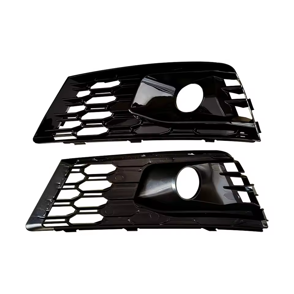 Grilles d’antibrouillard noires brillantes Audi A4/S4 B9 avec trous (2016-2019)