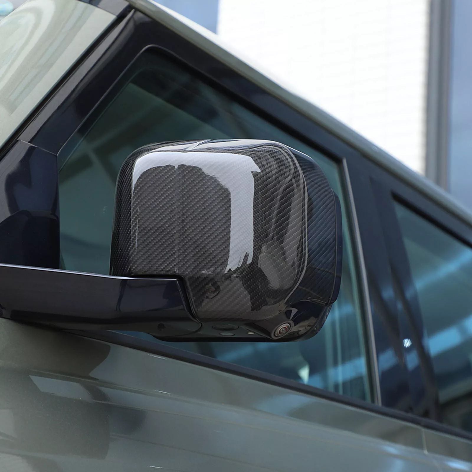 Land Rover Defender 90/110/130 L663 Prepreg Carbon Spiegelkappen (2019+) von OPTIC