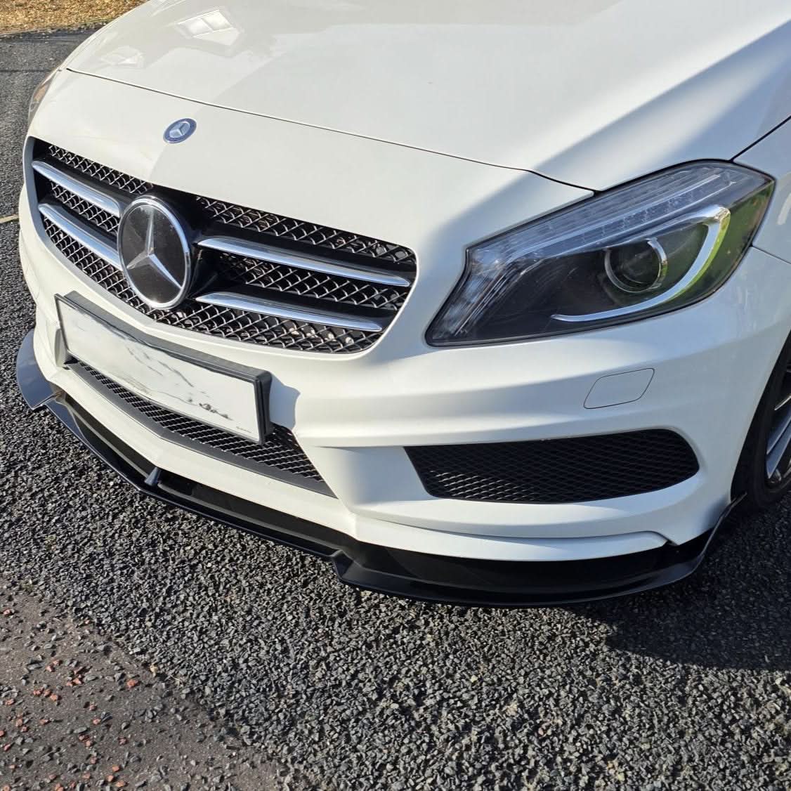 Mercedes A-Klasse W176 AMG Style Hochglanz Schwarze Frontlippe (2013-2015)