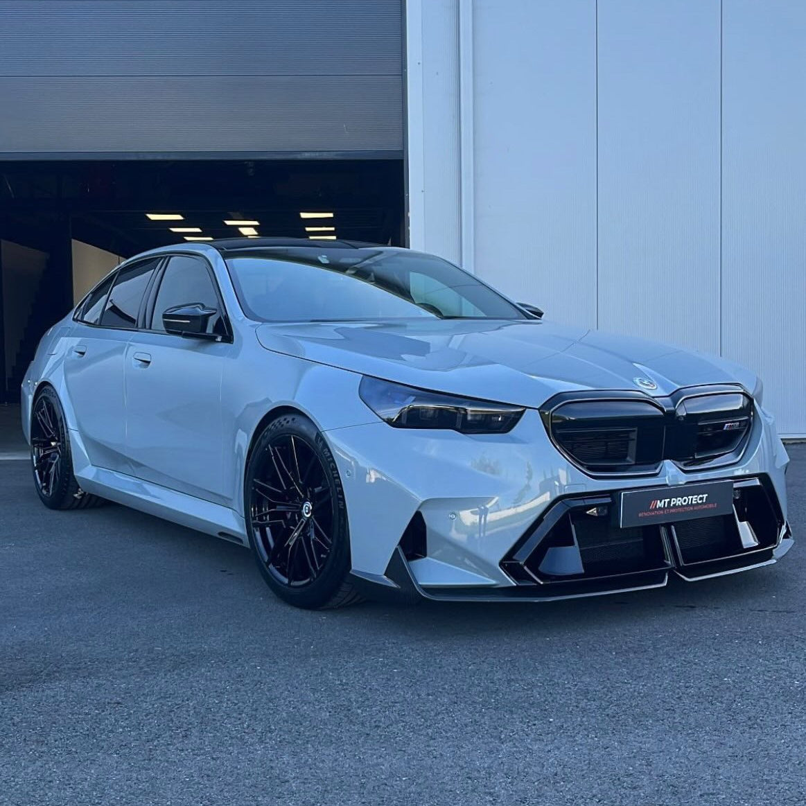 BMW M5 G90 Carbone Pré-imprégné Style Mp Lame avant par OPTIC (2024+)