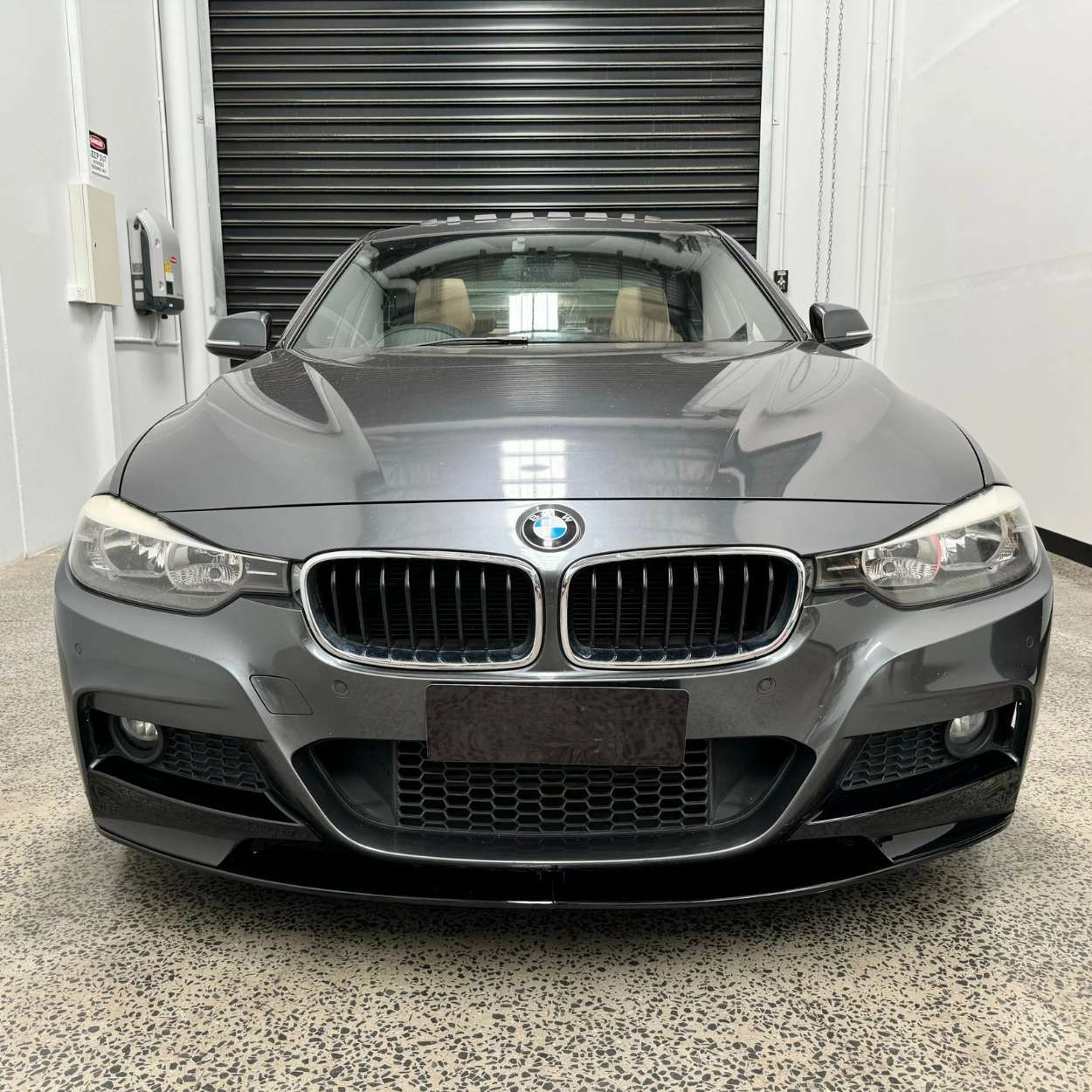 BMW Série 3 F30 / F31 Style MP Noir brillant Lame avant (2012-2019)