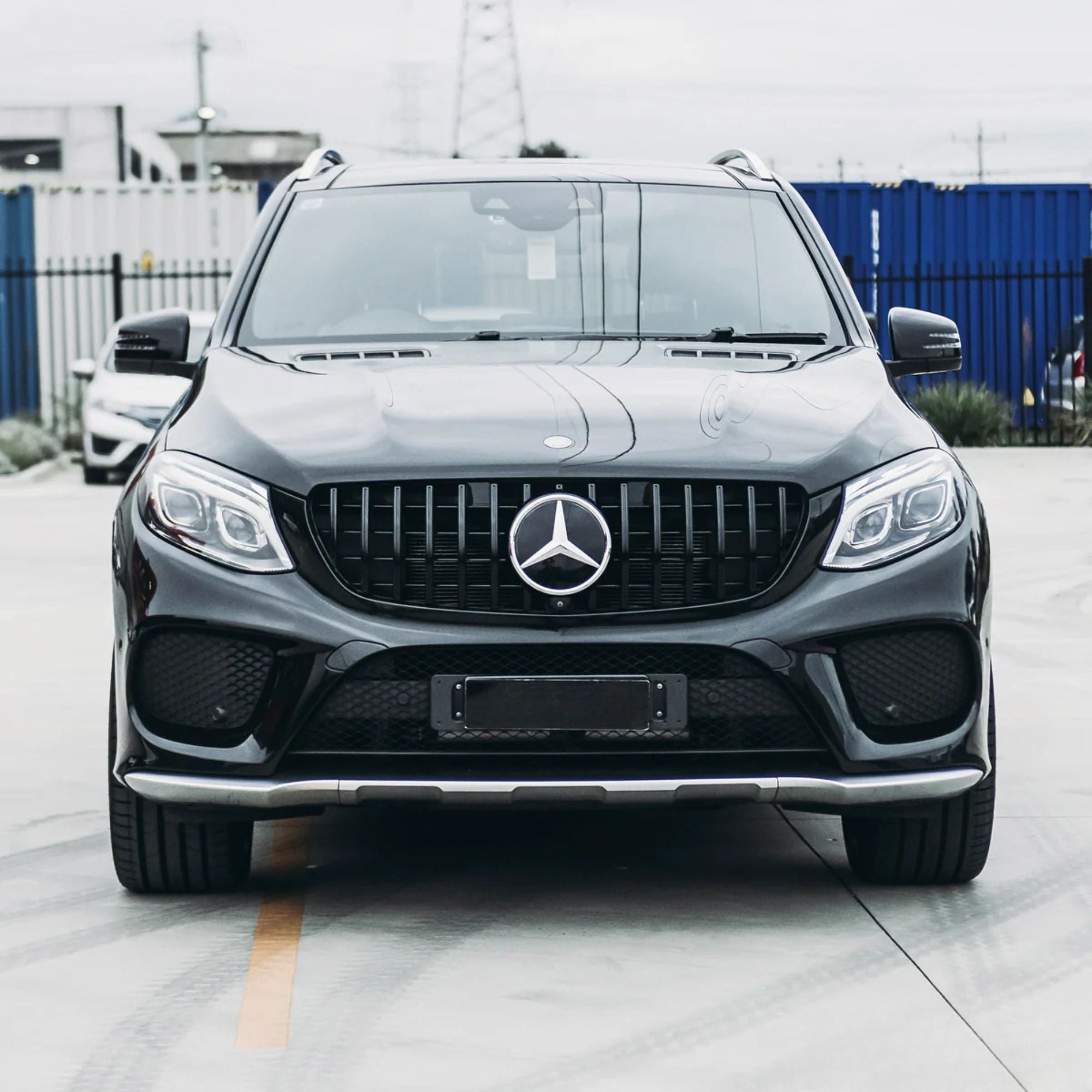 Mercedes GLE W166 SUV Hochglanz Schwarze Panamericana GT Style Grill (2015-2019)